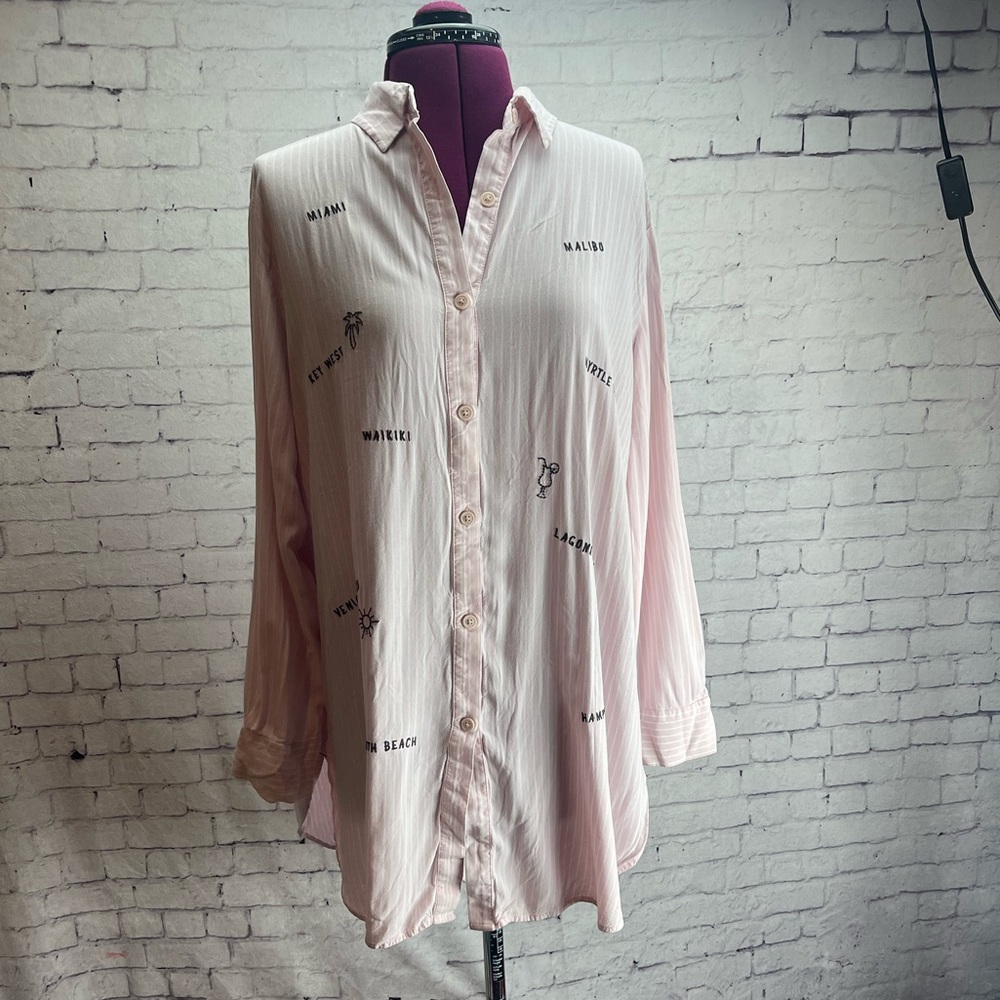 Jasmine and ginger pink and white striped button down sleep shirt size medium